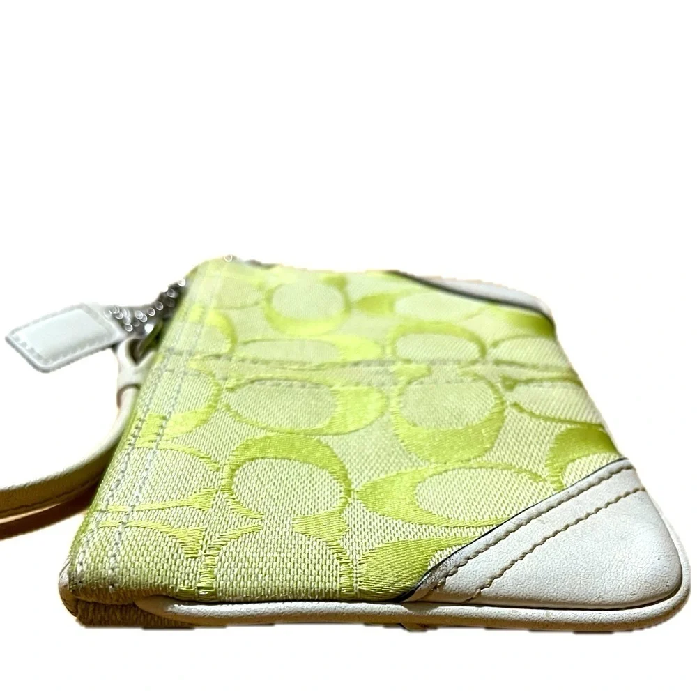 COACH Signature Lemon Green Jacquard/Leather Vintage Wristlet
